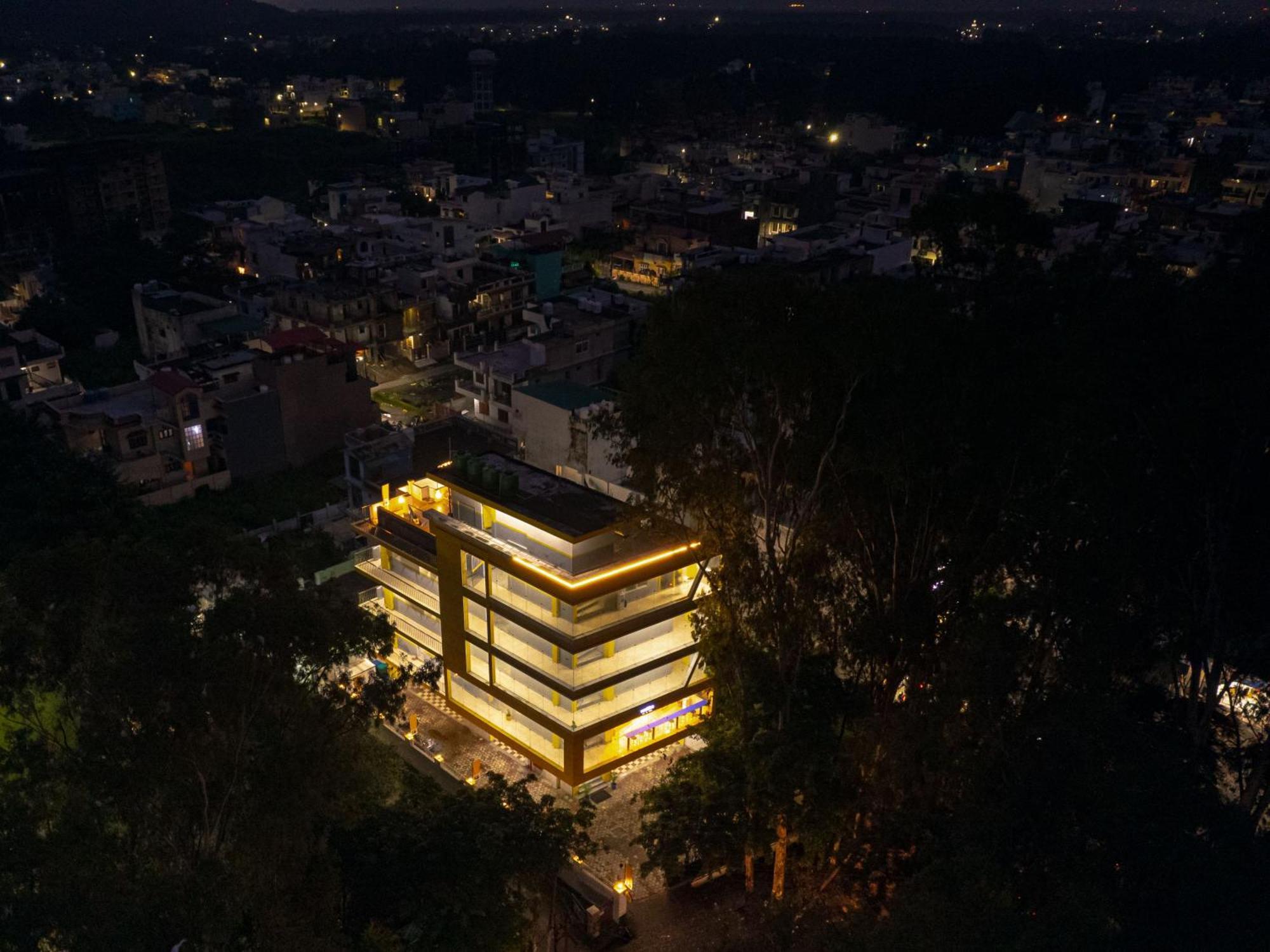 The Hosteller Dehradun Exterior foto
