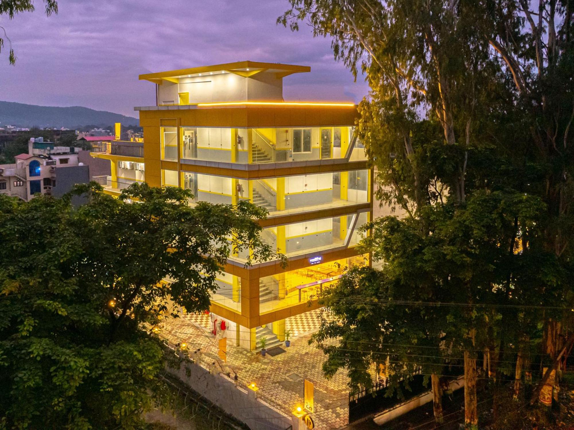 The Hosteller Dehradun Exterior foto
